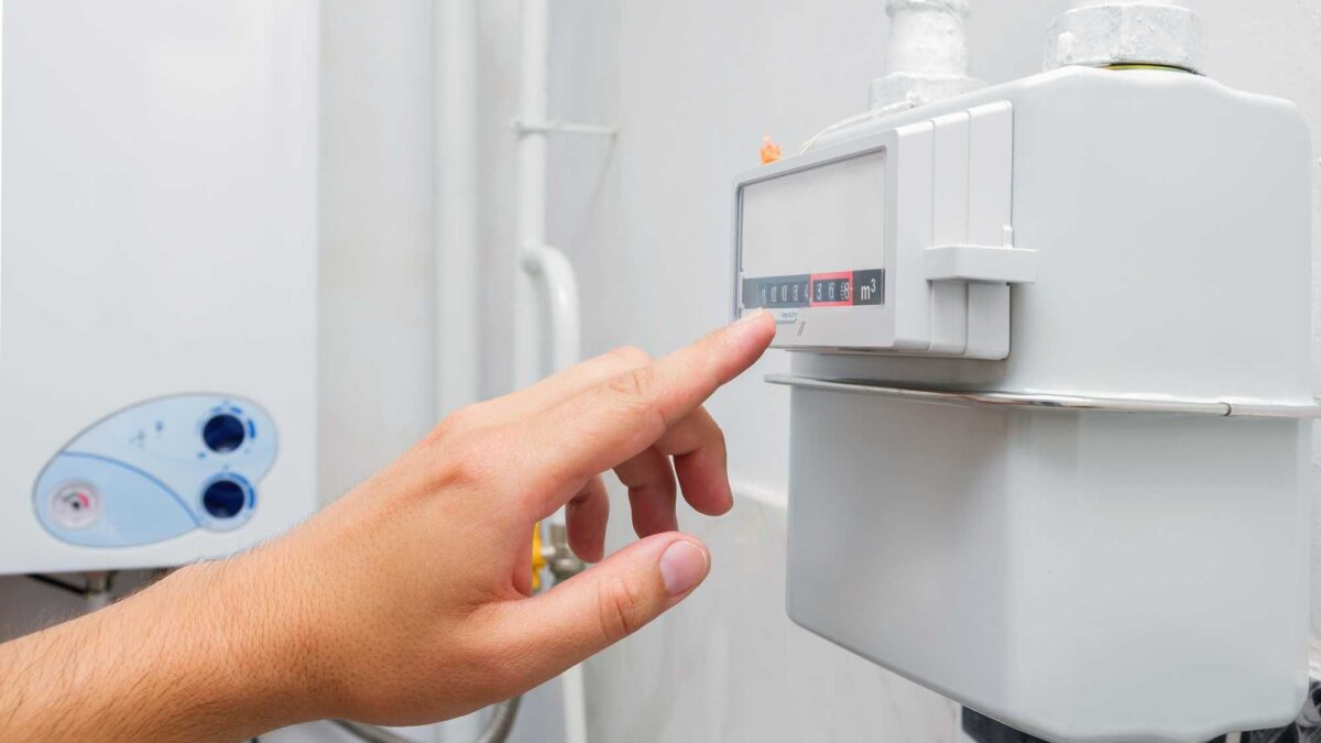 Follia Ue: ci chiede di consumare meno gas