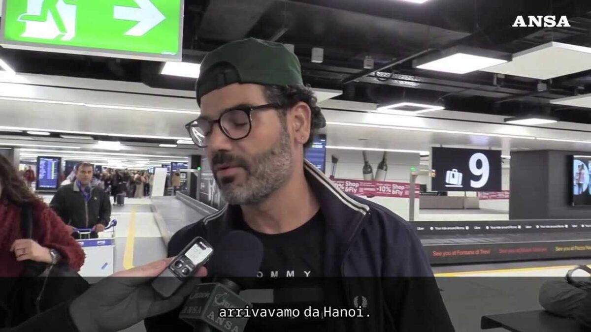 Atterrati a Roma gli italiani fuggiti da Abu Dhabi