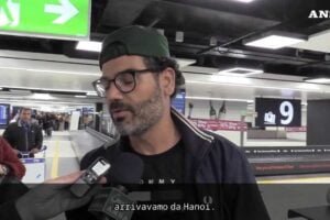 Atterrati a Roma gli italiani fuggiti da Abu Dhabi
