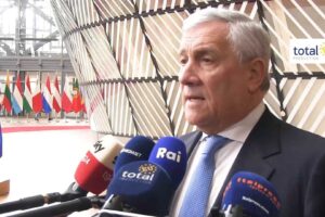 Tajani: «Siamo alla guida dell’operazione Aspides, ma le missioni non sono allargabili a Hormuz»