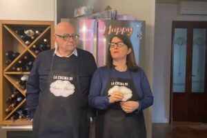 Pillole di galateo | Divieto di sushi per strada
