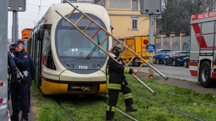 Milano ha un gran problema con i suoi mezzi pubblici: adesso prendono pure fuoco