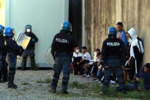 La Costituzione e i rimpatri sono compatibili