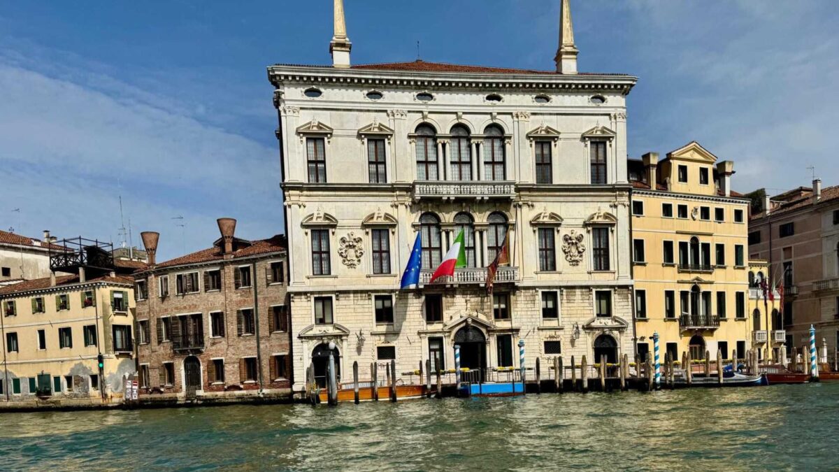 Vittime del vaccino in Regione Veneto per chiedere aiuto. L’assessore apre