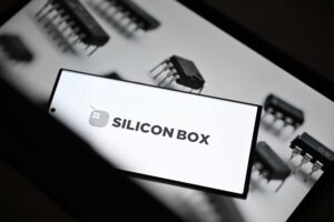Italia fabbrica di chip. Affare da 3 miliardi con il big di Singapore
