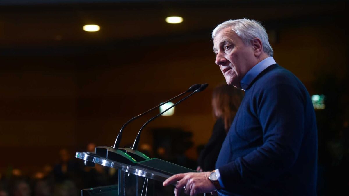 Tajani chiude la porta al voto anticipato. E la Lega conferma: no al rimpasto