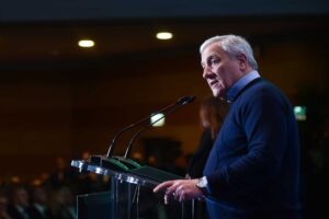 Tajani chiude la porta al voto anticipato. E la Lega conferma: no al rimpasto
