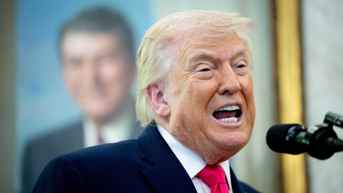 Trump ci minaccia: «Sì ai dazi o niente sconti sul Gnl americano»
