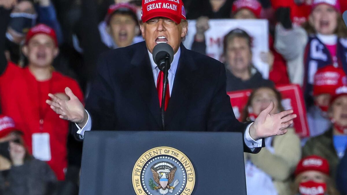 Trump deve correre contro il tempo per non giocarsi la sua base Maga