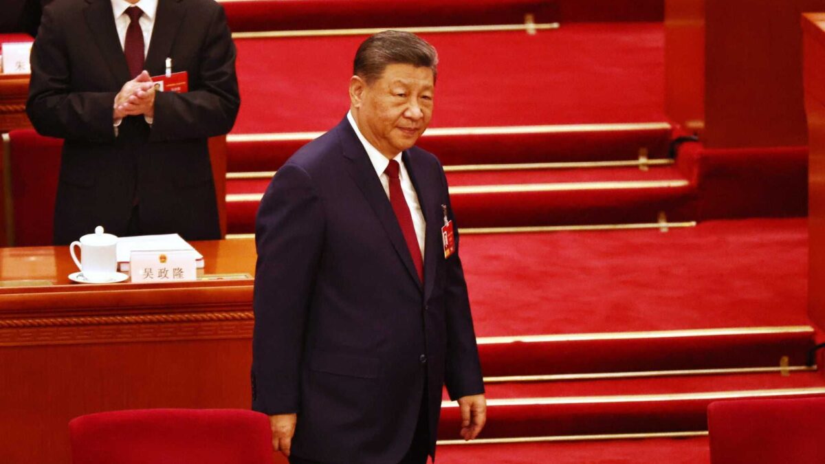 Petrolio, rinnovabili, missili e droni: la guerra è un grande regalo alla Cina