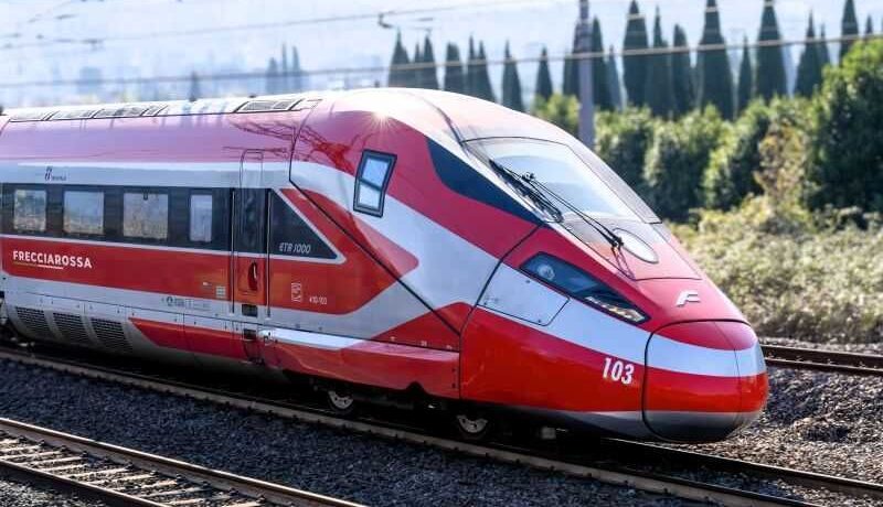 Pasqua e ponti di primavera: in 28 milioni scelgono il treno. Fs potenzia l’offerta