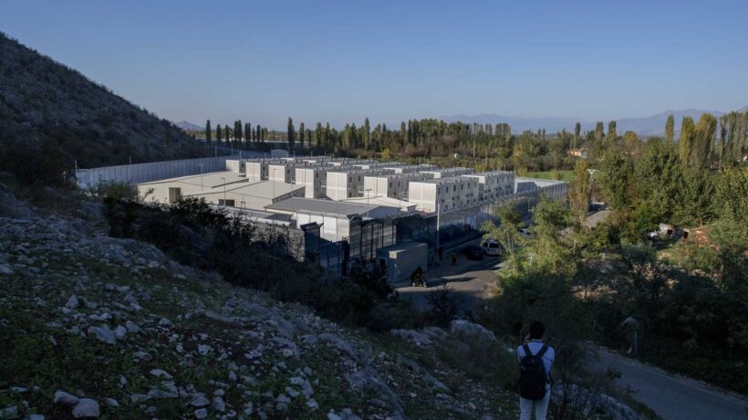 Assistenza e rimpatri. Va a pieno regime il centro per migranti aperto in Albania