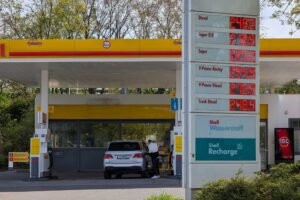 Alla Ue la benzina alle stelle sta bene