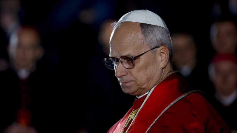 Il Papa fa smorzare il caso Avignone ma tuona sui cristiani discriminati
