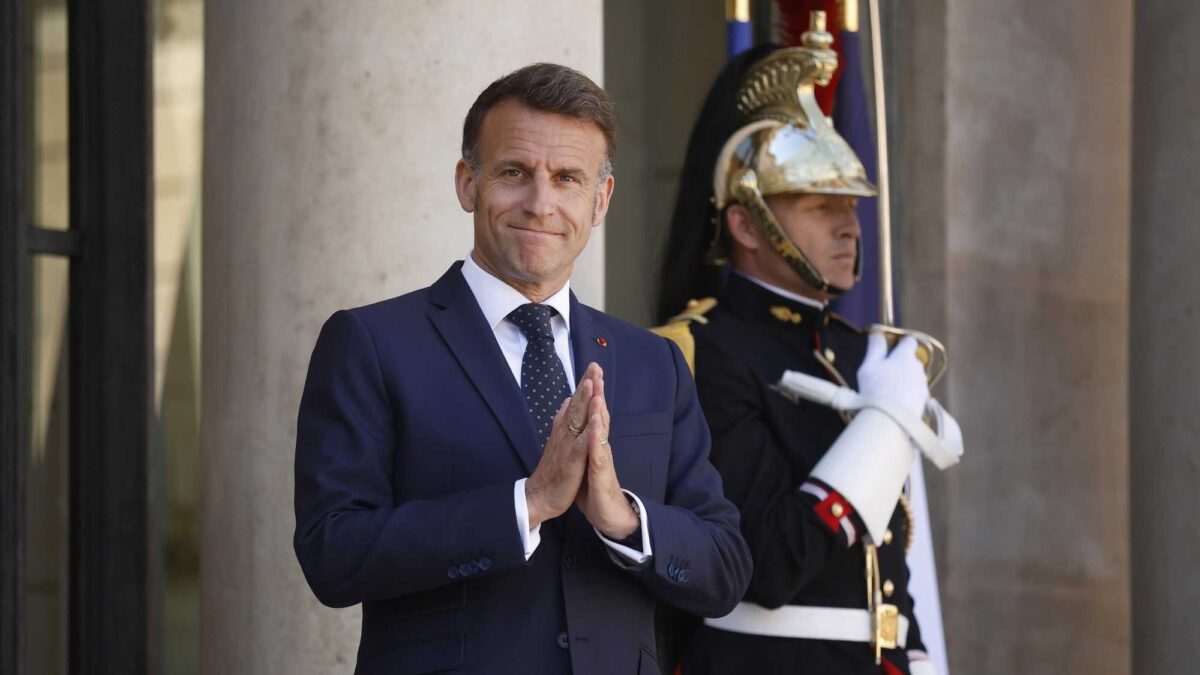 Caro Macron, pacifista a suon di atomiche