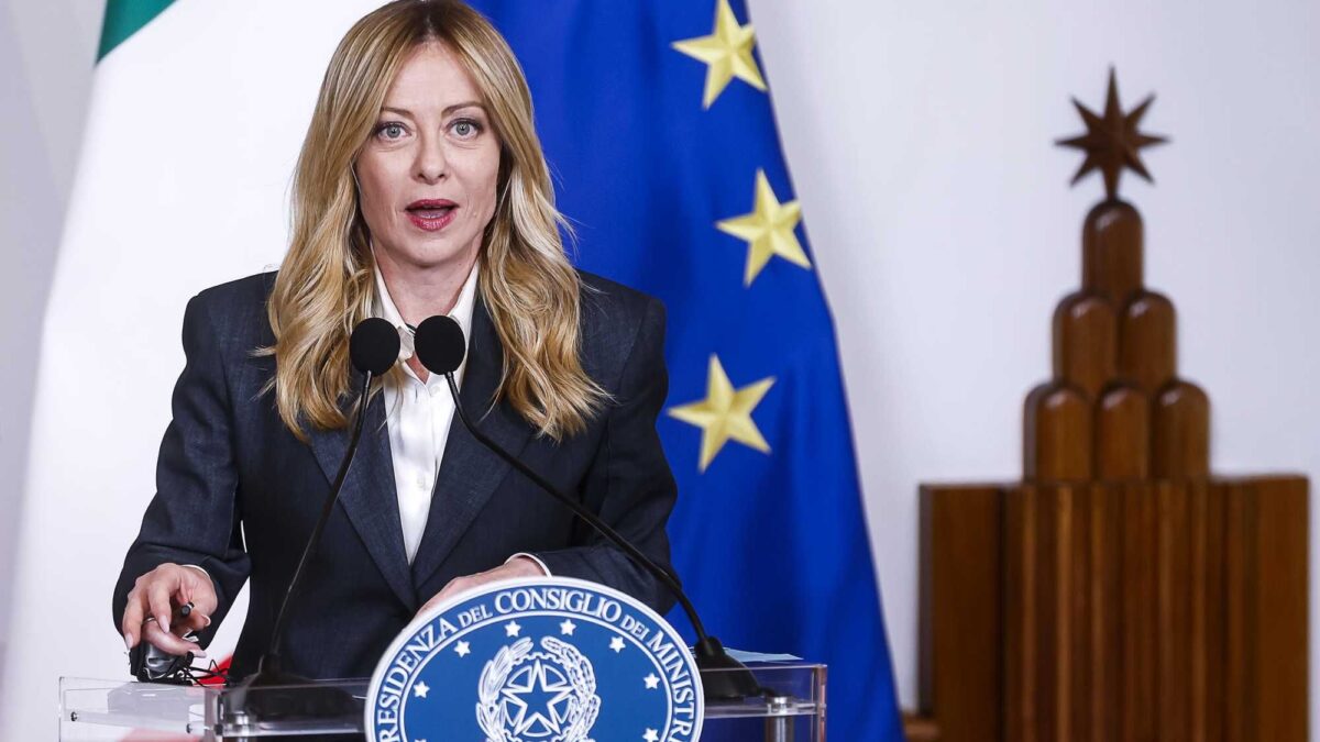 Il Trump furioso fa bene alla Meloni