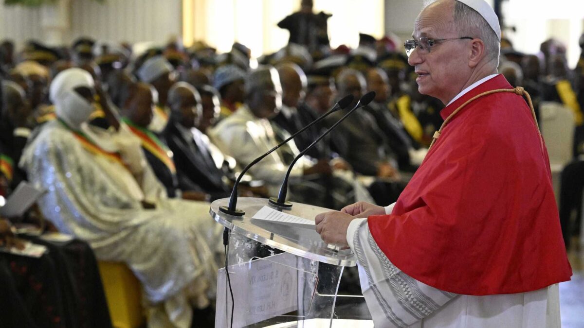 Leone XIV va in Camerun e rilancia: «Pace sia disarmata e disarmante»