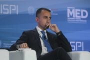 Lo scarrafone trasformista mai più povero