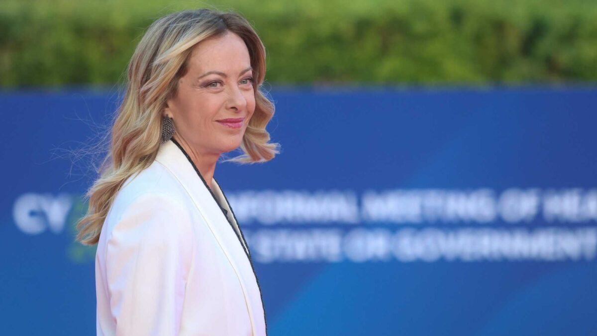 Meloni mette pressione a Bruxelles: «Scostamento di bilancio? Si può…»