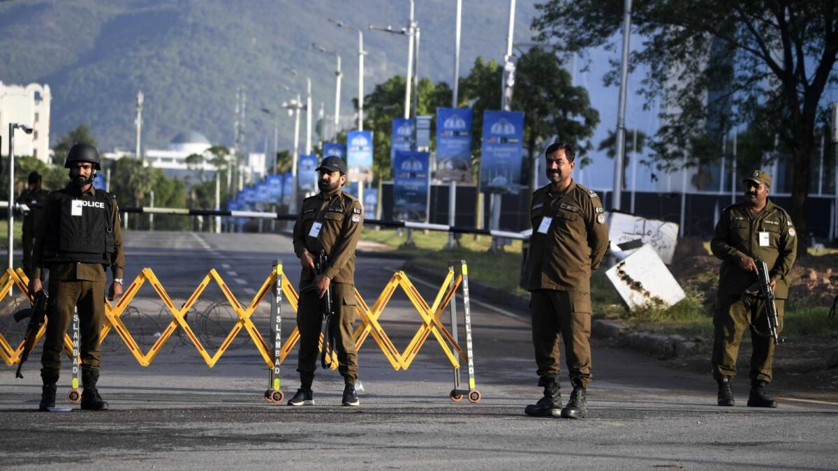 Salta il tavolo in Pakistan: americani a casa