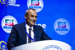 Enrico Costa: «Ora va accentuata la linea liberale»