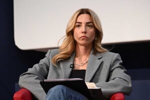 Giunta Salis schierata con chi vuole boicottare  l’adunata degli Alpini