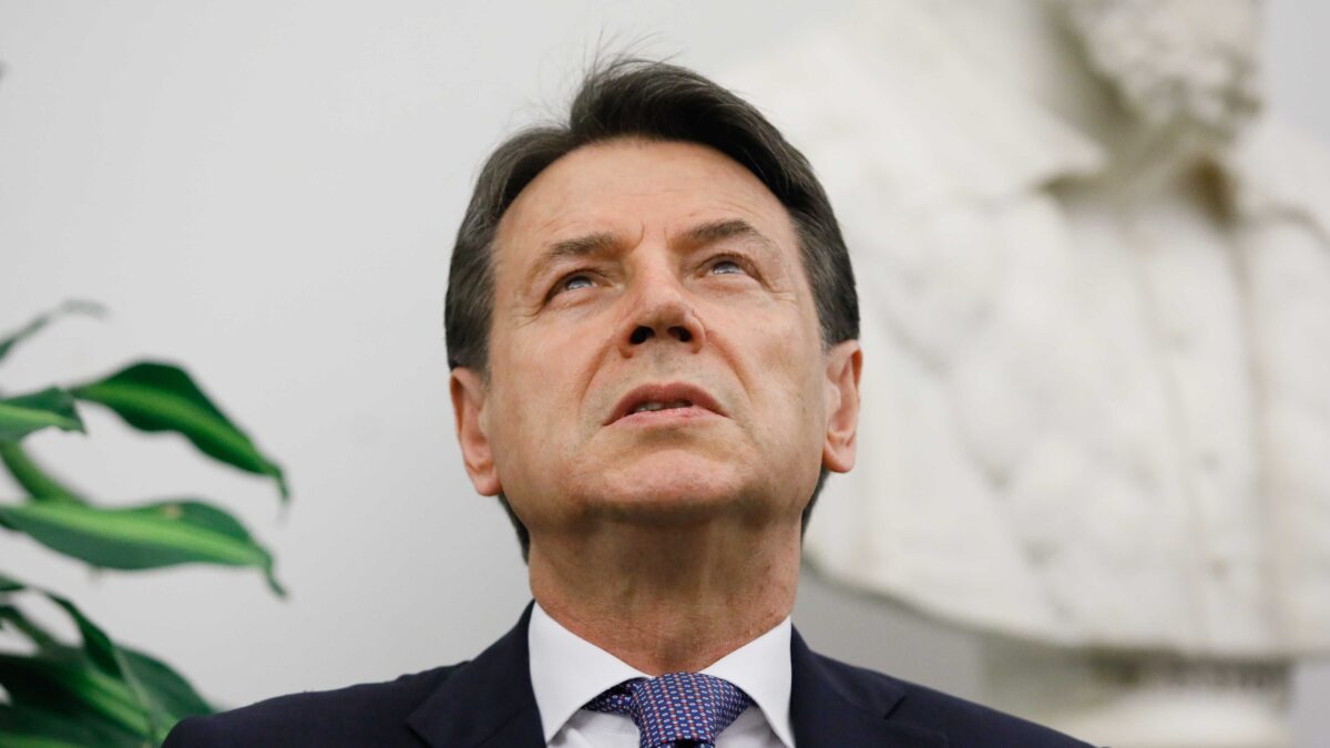 C’è un’altra Procura che indaga. Fdi all’assalto dell’ex premier