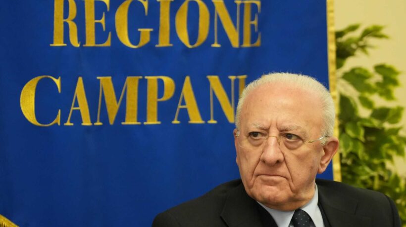 De Luca vuol incarcerare i Trevallion: «Non hanno fatto vaccinare i figli»