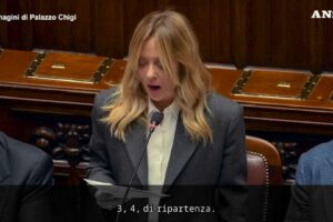 Meloni: «Né dimissioni né rimpasto, governiamo per cinque anni»