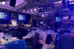 Spari al gala di Trump a Washington, fermato un uomo armato