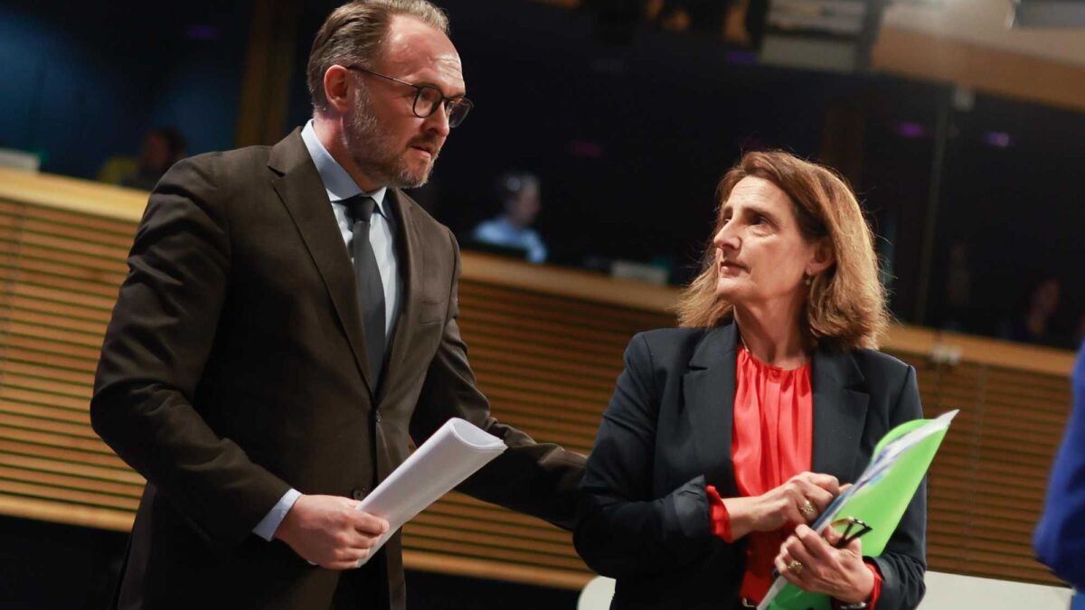 L’Ue tira dritto: «L’unica via è il Green deal»