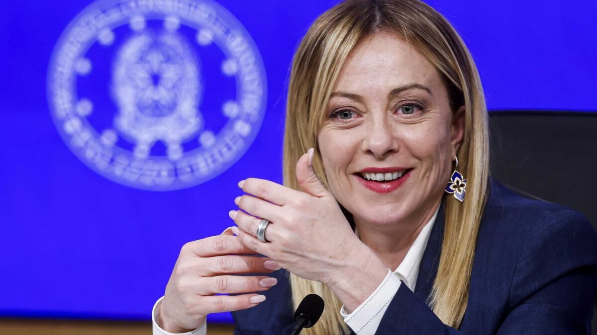 Scostamento, Meloni si tiene le mani libere e taglia di nuovo le accise sul gasolio