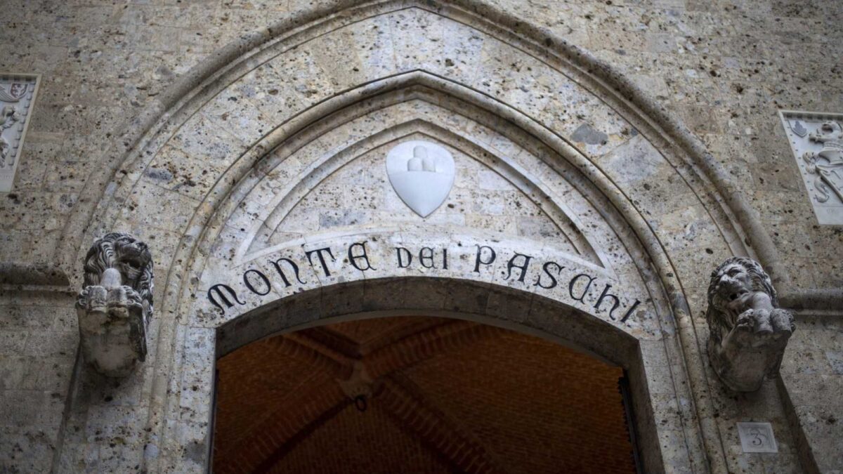 Schiarite in Mps, temporali per Unicredit
