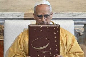Papa Leone: «No al potere senza morale»