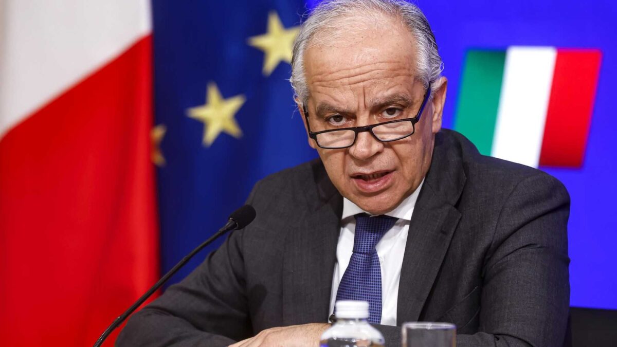 Il centrodestra fa quadrato attorno a Piantedosi: «Vicenda privata»