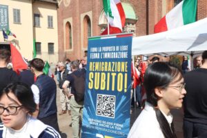 «La remigrazione è neonazista». Crusca e Treccani parlano da antifà