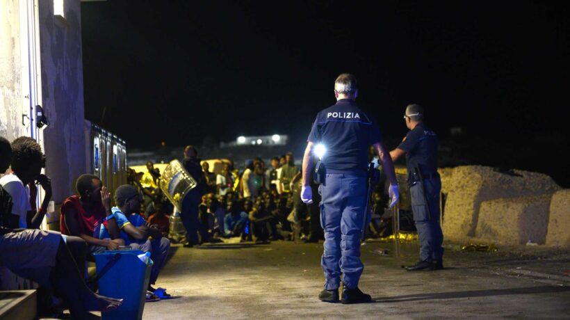L’emendamento sui rimpatri passa in Senato senza strilli: tre giorni dopo si desta il Colle
