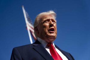 E Trump fa le pratiche di divorzio: «Scioccato, la Meloni non mi aiuta»
