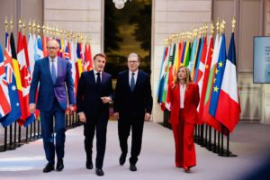 La missione dei volenterosi: comandano Francia e Uk, ma solo a problema risolto
