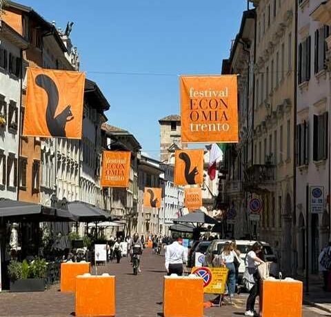 Industria – I poteri globali che ridisegnano l’economia