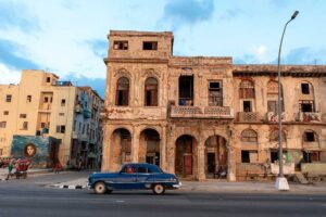 Trump stringe l’assedio a Cuba: nuove sanzioni contro il cuore economico del regime