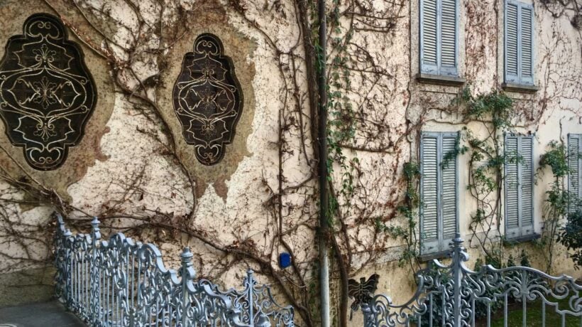 Dettaglio del cortile interno della casa degli Atellani