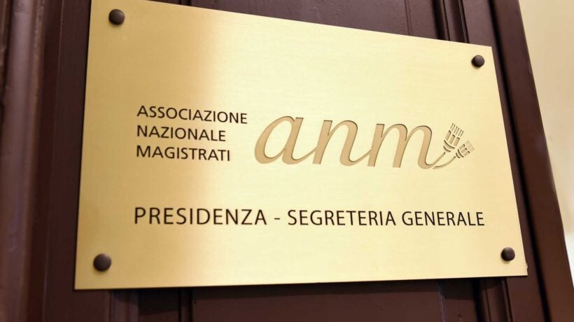 L’Anm si scorda delle vittime di Modena