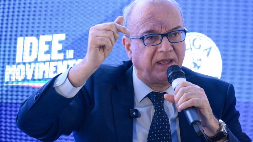 Il consenso informato fa impazzire gli ultrà dell’indottrinamento gender