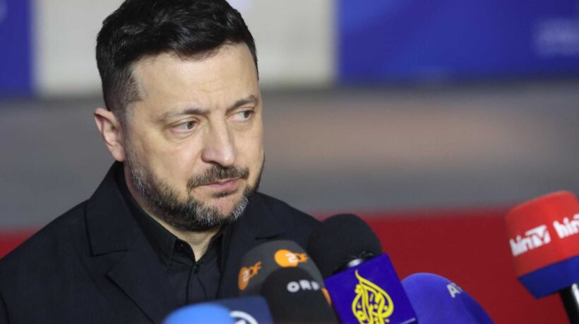 I droni di Zelensky abbattono il governo anti Putin della Lettonia