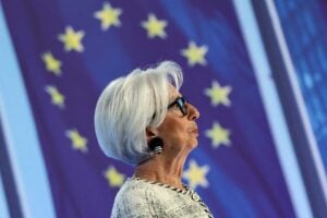 L’economia cala ma i tassi saliranno