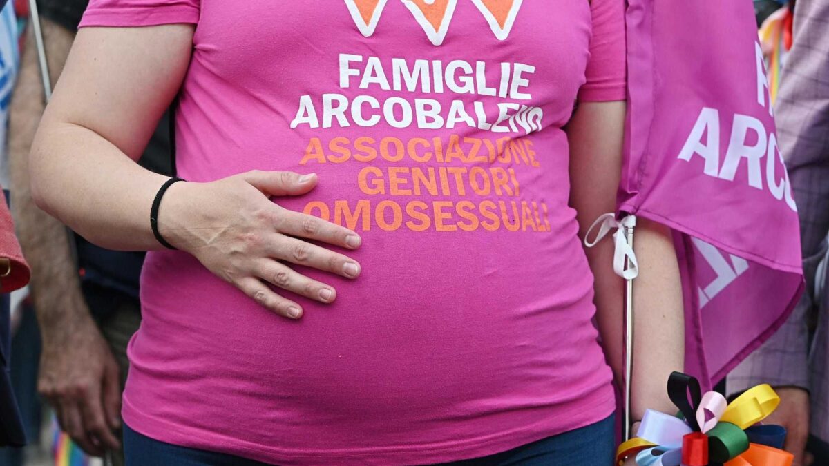 L’ombra della lobby gay si allunga sul meccanismo degli  affidi