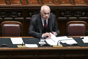 «Nordio in Uruguay da Cipriani». Il Guardasigilli fa causa a Ranucci
