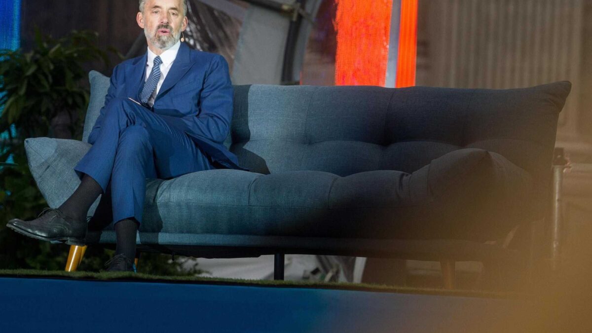L’ateo Peterson che lotta con Dio per arginare le armate del woke