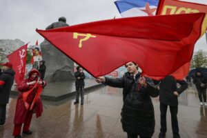 Per citare Fantozzi, il marxismo «è una c… pazzesca». E uguale la mafia